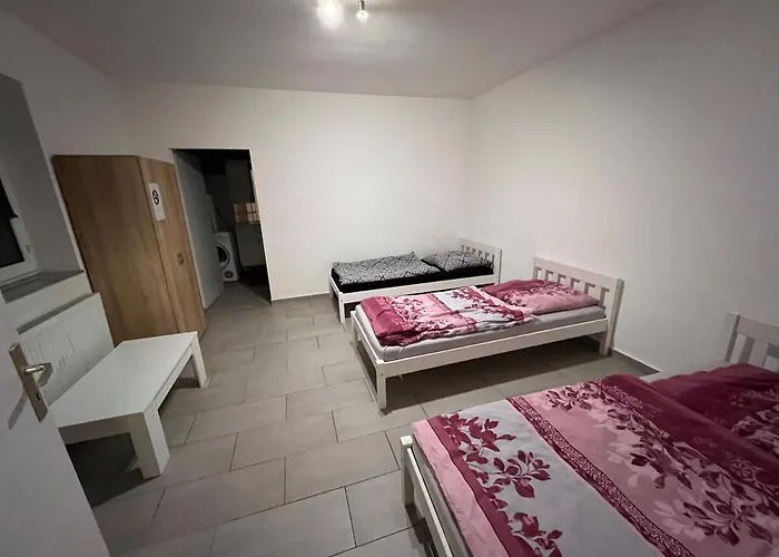 Appartement Ferien- & Monteurwohnung Zentral Uebach-palenberg 1 *